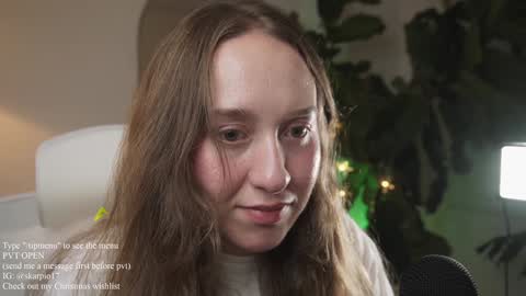 Im Scarlett  ONLINE  5pm-10pm NYC time  online show from 12/18/24, 02:53