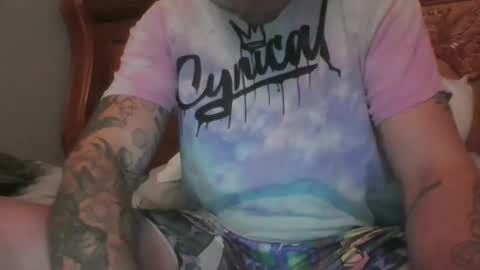 Snapshot of skaterboy678 chatting on 11/10/25, 02:21 skaterboy678 online show from 11/10/25, 02:21