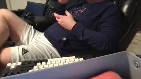 Snapshot of skilledstroker chatting on 02/02/25, 04:15 skilledstroker online show from 02/02/25, 04:15