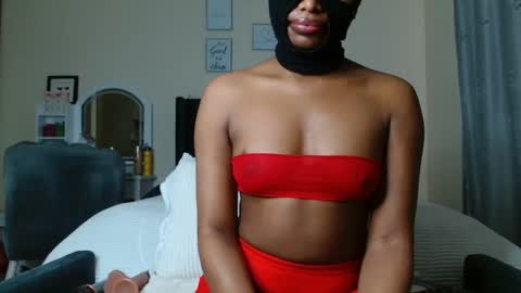 Krystal Belle online show from 12/04/24, 10:46