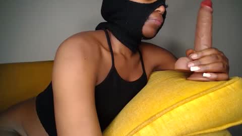 Krystal Belle online show from 12/29/24, 03:46
