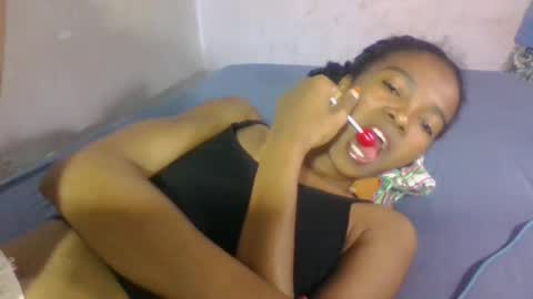 Snapshot of skinny7809 chatting on 03/03/26, 01:39 skinny7809 online show from 03/03/26, 01:39