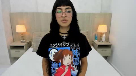 Emily Rojas online show from 11/07/25, 07:36