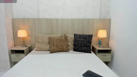 Emily Rojas online show from 11/16/25, 07:30