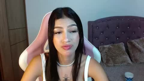 Hailey online show from 03/01/25, 07:26