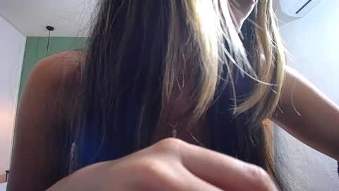 skinny_hottie18 online show from 01/19/25, 04:36