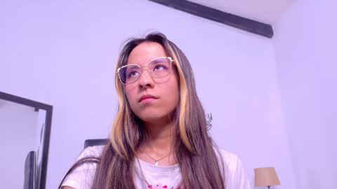 skinny_hottie18 online show from 01/21/25, 01:32