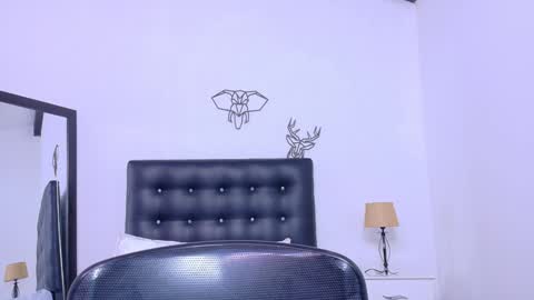 skinny_hottie18 online show from 01/22/25, 04:33