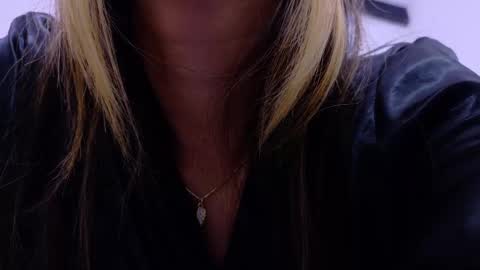 skinny_hottie18 online show from 02/11/25, 05:29