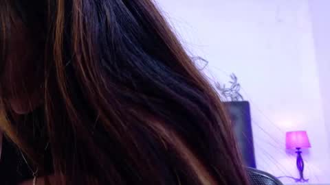 skinny_hottie18 online show from 03/01/25, 04:44