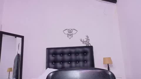 skinny_hottie18 online show from 03/10/25, 05:29