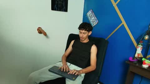 skinny jean  online show from 03/24/26, 08:58