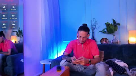 Snapshot of skinny_mac_ chatting on 05/25/26, 12:55 Mac online show from 05/25/26, 12:55