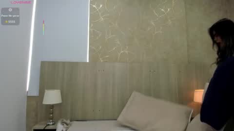 Noa online show from 11/21/25, 11:31