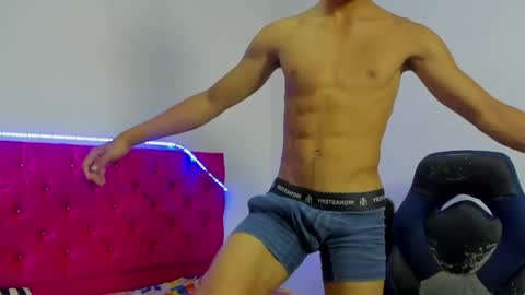 Snapshot of skinny_sam23 chatting on 05/16/26, 03:58 sam online show from 05/16/26, 03:58