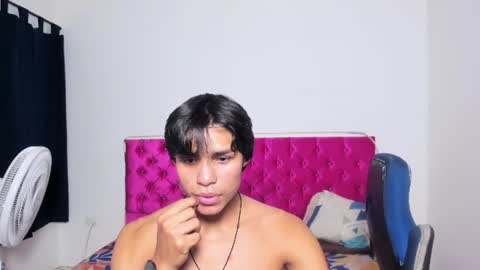 sam online show from 07/05/26, 04:19