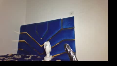 skinnyasssexyboobs online show from 02/19/26, 07:10