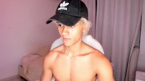 skinnydreamer online show from 09/23/25, 02:36