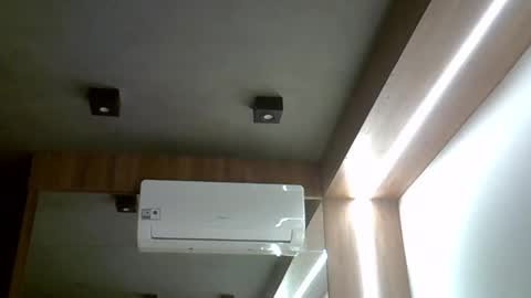 skinnykittencam online show from 10/25/25, 07:38