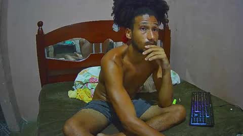 Skinny Latin Man online show from 12/04/24, 07:39