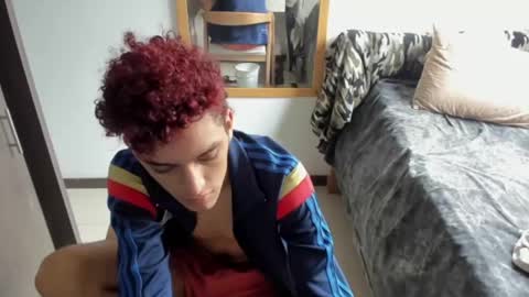 skinnypipe15 online show from 10/22/25, 03:56