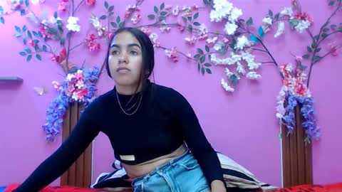 sofia online show from 11/17/25, 01:28