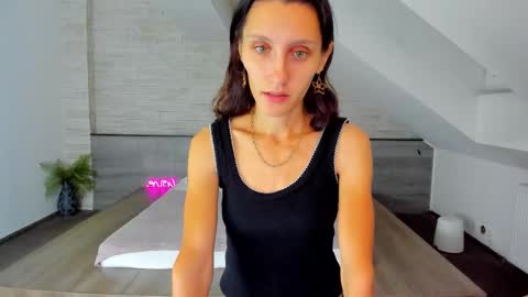 Julia online show from 09/30/25, 04:28