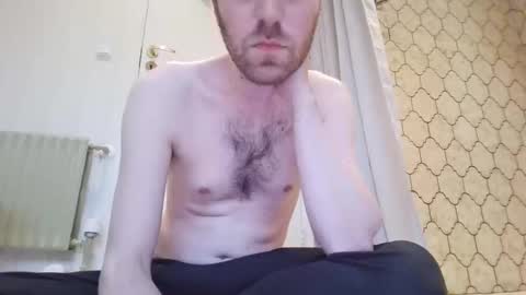 Snapshot of skinnytomdickinson chatting on 05/18/26, 05:52 skinnytomdickinson online show from 05/18/26, 05:52