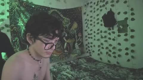 skiny_dann online show from 04/18/26, 03:43