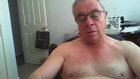 Skipper1970 online show from 12/14/25, 02:50