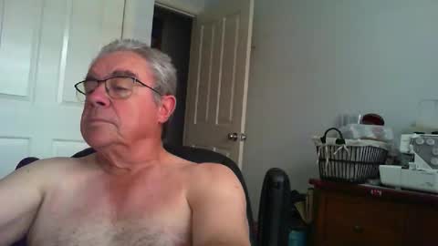 Skipper1970 online show from 02/26/26, 06:01