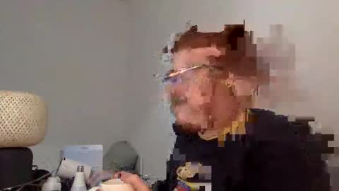 sklave_s online show from 11/18/25, 12:09