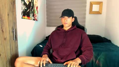 Snapshot of skull_prospect chatting on 01/10/25, 04:22 Liam Vokov online show from 01/10/25, 04:22