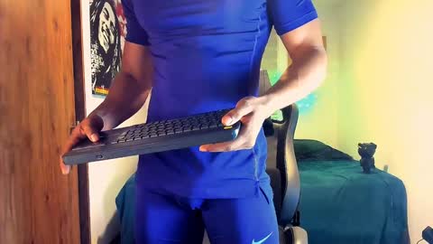 Snapshot of skull_prospect chatting on 01/24/25, 11:15 Liam Vokov online show from 01/24/25, 11:15