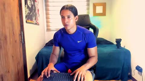 Snapshot of skull_prospect chatting on 01/24/25, 02:19 Liam Vokov online show from 01/24/25, 02:19