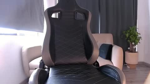 Liam Vokov online show from 02/19/26, 04:47