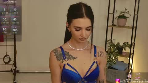 Eliza online show from 05/29/26, 11:36