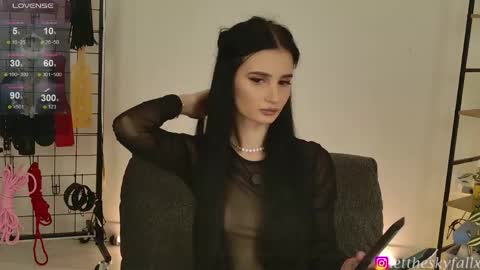 Eliza online show from 06/05/26, 12:06