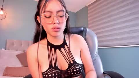 Hanna  online show from 02/20/25, 06:17