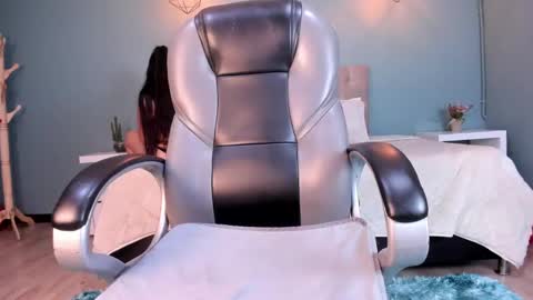 Hanna  online show from 02/20/25, 09:22