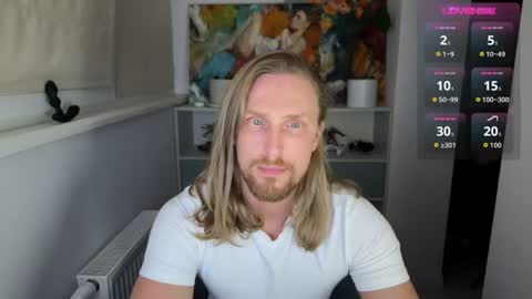 Snapshot of sky_guy25 chatting on 06/25/26, 07:40 sky_guy25 online show from 06/25/26, 07:40