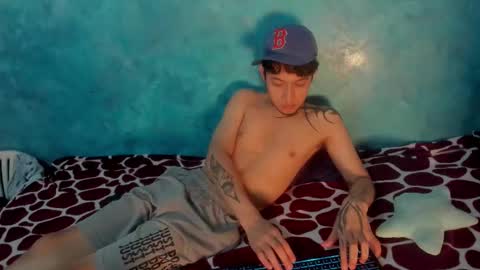 sky_wild online show from 12/17/25, 01:00