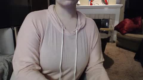 SKYLE   online show from 12/01/25, 05:34