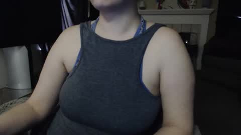 Snapshot of skyblu1 chatting on 05/01/26, 07:51 SKYLE online show from 05/01/26, 07:51