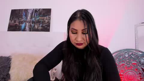 Snapshot of skydarkblue chatting on 01/22/25, 12:16 skydarkblue online show from 01/22/25, 12:16