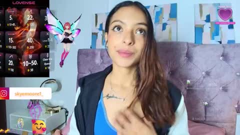 skye moore online show from 10/03/25, 12:13