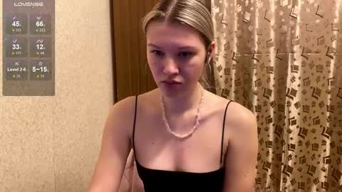 Snapshot of skyedavis chatting on 01/11/26, 07:08 skyedavis online show from 01/11/26, 07:08