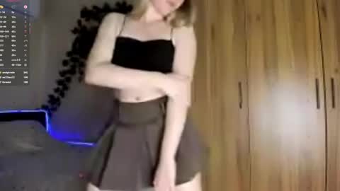 Snapshot of skyedavis chatting on 06/01/26, 02:19 skyedavis online show from 06/01/26, 02:19
