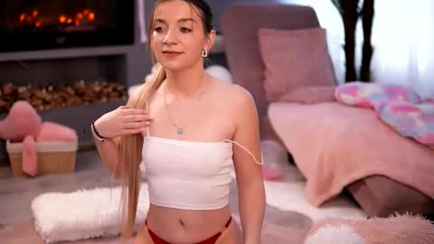 skyeyesluna online show from 02/18/26, 04:08