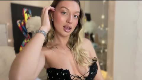 GARRY AND SOPHIA online show from 12/18/25, 06:47